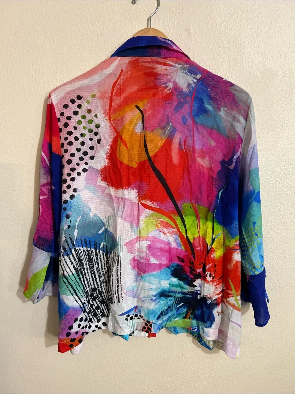 Ali Miles Multicolor Abstract Button Top Watercolor Top MP Artsy Mixed Media